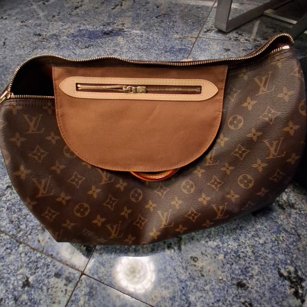 This "Speedy ( 40 )BAG IS FLAWLESS" Louis Vuitton Monogram Duffel Bag in.. - Picture 9 of 9